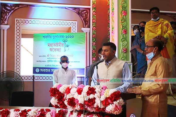 পূজার শুভেচ্ছা জানাতে কৃষিবিদ ইনস্টিটিউশনে ভারতীয় হাইকমিশনার