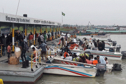 কাঁঠালবাড়ী-শিমুলিয়া রুটে নৌযান চলাচল স্বাভাবিক