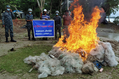মোরেলগঞ্জে ৩১ হাজার মিটার কারেন্ট জাল আটক