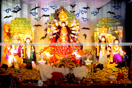 বগুড়ায় স্বাস্থ্যবিধি মেনে ৬৩১ মণ্ডপে দুর্গাপূজা