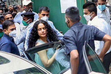 কঙ্গনার সঙ্গে অশোভন আচরণ, ৯ সাংবাদিককে নিষিদ্ধ করল ইন্ডিগো
