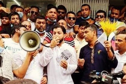 'রাতের বেলা কেন দিনে আসেন, দেখিয়ে দেব কার কত শক্তি'