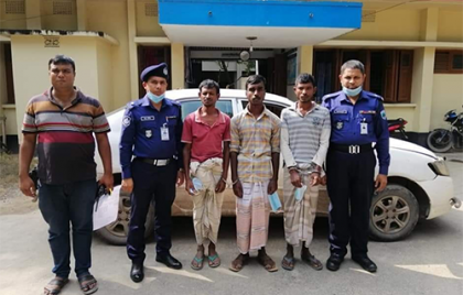 ছিনতাই হওয়া প্রাইভেটকার উদ্ধার, তিন ছিনতাইকারী আটক