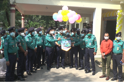 বরিশাল মেট্রোপলিটন পুলিশের প্রতিষ্ঠাবার্ষিকী উদযাপন

