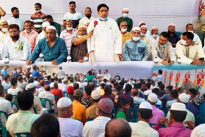 রাজনীতির পাশাপাশি সামাজিক উন্নয়ন ও পরিকল্পিত নগরায়ণে কাজ করতে হবে : নবীউল্লাহ নবী