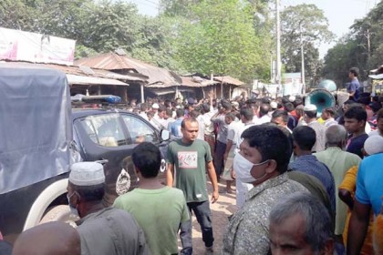 লালমনিরহাটে লাশ নিয়ে মহাসড়কে বিক্ষোভ