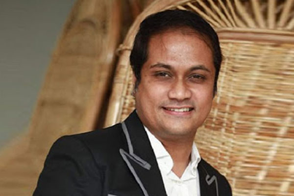 প্রতারণার মামলায় আটক হয়ে জামিন পেলেন দেবাশীষ বিশ্বাস