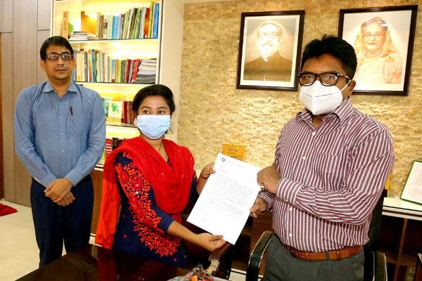 বগুড়ায় ১ ঘণ্টার ডিসি কলেজছাত্রী পুষ্পা