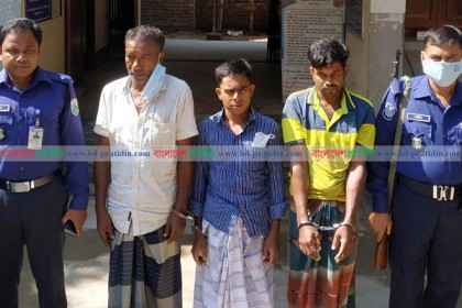 
গণধর্ষণের ঘটনা ধামাচাপার চেষ্টা, গ্রাম্য মাতবরসহ দুই ধর্ষক গ্রেফতার