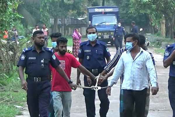 গার্মেন্টস কর্মীকে ধর্ষণ, ইউপি সদস্যসহ ৫ আসামি রিমান্ডে