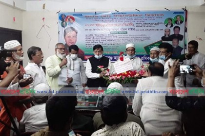 শ্রমিক লীগের সহ-সভাপতি শাহাব উদ্দিনকে গণসংবর্ধনা