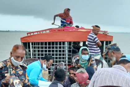 পদ্মায় ইলিশ ধরার দায়ে রাজবাড়ীতে ১২ জেলের কারাদণ্ড