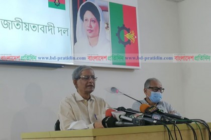 মত প্রকাশের স্বাধীনতার নামে অবমাননা সমর্থনযোগ্য নয় : ফখরুল