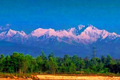 ফেসবুক ভাসছে কাঞ্চনজঙ্ঘায়!