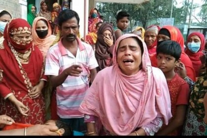নাটোর চিকিৎসকের অবহেলায় শিশু মৃত্যুর অভিযোগ