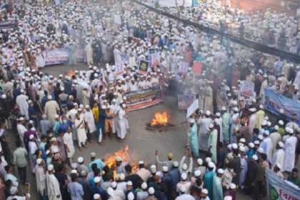 মহানবী (সা:)-কে অবমাননার প্রতিবাদে বরিশালে বিক্ষোভ সমাবেশ