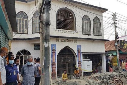 নারায়ণগঞ্জে মসজিদে বিস্ফোরণ: মসজিদ কমিটির সভাপতির জামিন