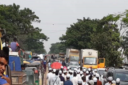নারায়ণগঞ্জ থেকে পায়ে হেঁটে ঢাকায় গেল হেফাজত
