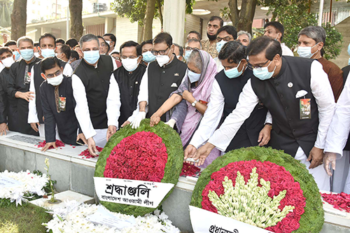 জেল হত্যা দিবসে বঙ্গবন্ধুর প্রতিকৃতিতে আওয়ামী লীগের শ্রদ্ধা 