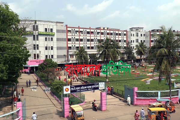 শেবাচিম হাসপাতালে ইন্টার্ন চিকিৎসকদের কর্মবিরতি প্রত্যাহার