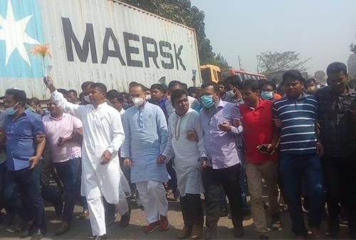 একবার হলেও আপনাদের জনপ্রিয়তা যাচাই করেন, আওয়ামী লীগ প্রার্থীকে জাহাঙ্গীর