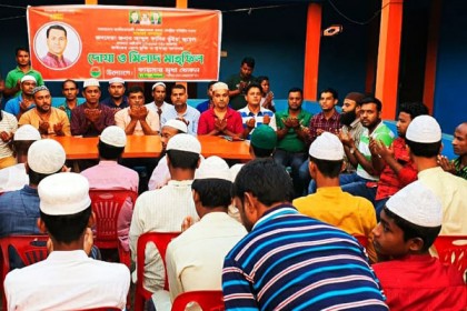 শ্রীপুরে স্বেচ্ছাসেবক দলের দোয়া অনুষ্ঠান