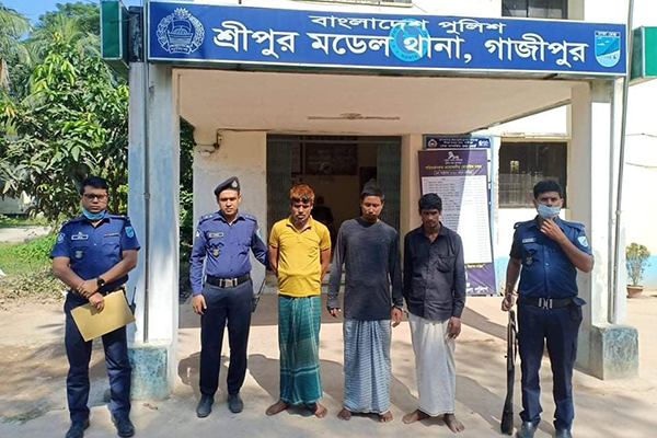 শ্রীপুরে আন্তঃজেলা ডাকাত দলের তিন সদস্য গ্রেফতার