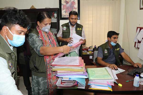 মি. বেকার’র ৮০ কোটি টাকার ভ্যাট ফাঁকি, মামলা দায়ের