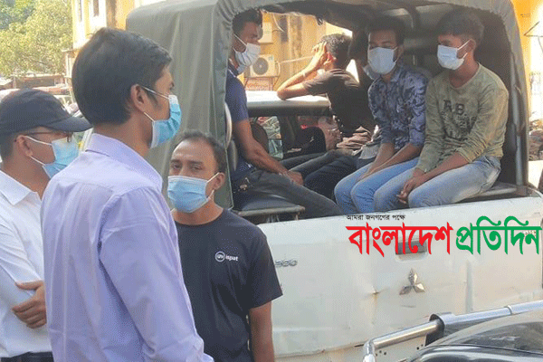 মাস্ক না পরায় খুলনায় অর্ধশত আটক