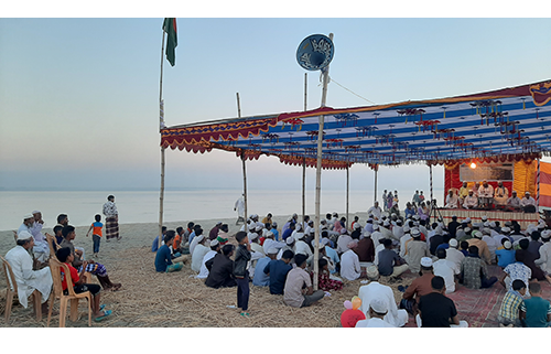 ভাঙন থেকে রক্ষায় বিশেষ মোনাজাত ও মাহফিল  
