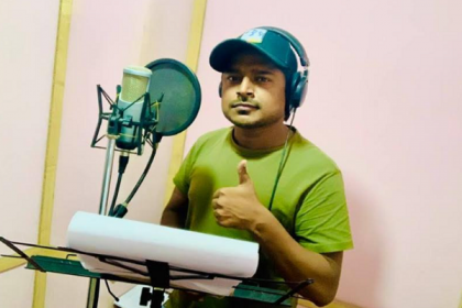 আবারও সিনেমার গানে মিলন