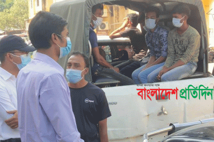 মাস্ক না পরায় খুলনায় অর্ধশত আটক