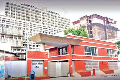 সচিবালয়ে চালু হলো ‘নো মাস্ক, নো এন্ট্রি’