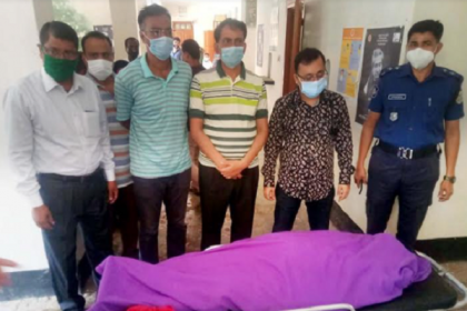 আয়াদের দিয়ে প্রসবের সময় গর্ভের সন্তানসহ প্রসূতির মৃত্যু, আটক ২