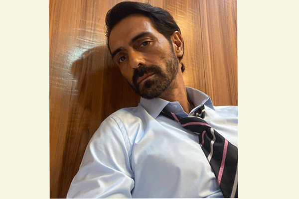 বলিউডের মাদক সংশ্লিষ্টতা: অর্জুন রামপালের বাড়িতে তল্লাশি