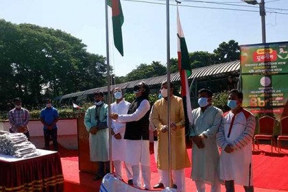 যুবলীগের প্রতিষ্ঠাবার্ষিকীতে বঙ্গবন্ধুর প্রতিকৃতিতে শ্রদ্ধা