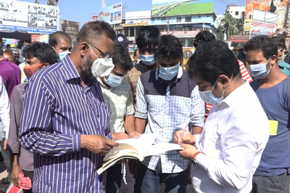 বরিশালে মাস্ক ব্যবহার না করায় অর্থদণ্ড

