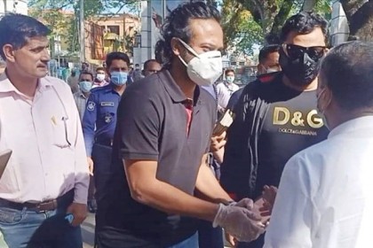 কলকাতায় গেলেন সাকিব