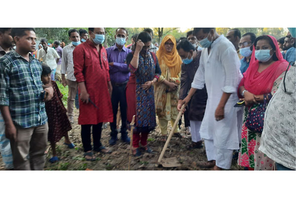 
সখীপুরে ভূমিহীন ও গৃহহীন পরিবারের জন্য বাড়ি নির্মাণ কাজের উদ্বোধন 