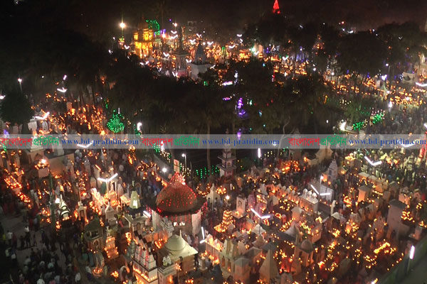 বরিশালে উপমহাদেশের সবচেয়ে 
বড় দিপাবলী উৎসব অনুষ্ঠিত 