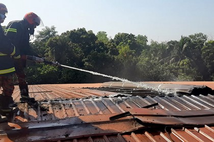 ভালুকায় কারখানায় ভয়াবহ আগুনে ব্যাপক ক্ষয়ক্ষতি