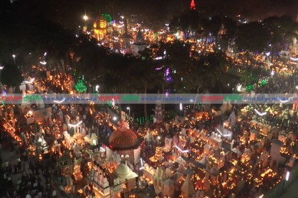বরিশালে উপমহাদেশের সবচেয়ে 
বড় দিপাবলী উৎসব অনুষ্ঠিত 