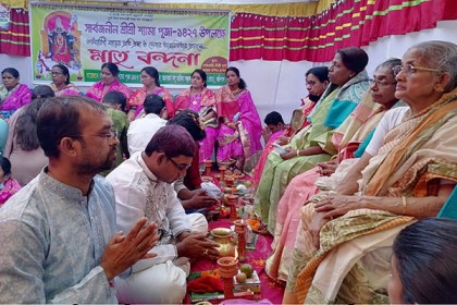 বরিশালে শ্যামা পূজা উপলক্ষে মাতৃবন্দনা অনুষ্ঠিত