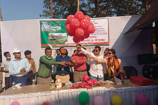 দেশের প্রথম রেল স্টেশনে নানা আয়োজনে রেল দিবস পালন