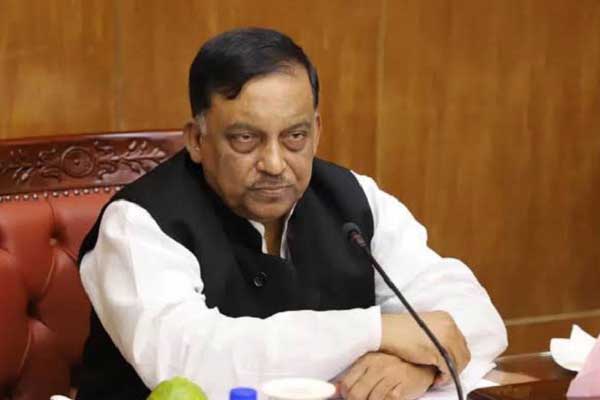একদিনের ব্যবধানে স্বরাষ্ট্রমন্ত্রীর করোনা নেগেটিভ