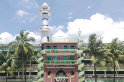 আল্লামা শফীর উত্তরসূরী নির্ধারণে সম্মেলন শুরু হেফাজতের