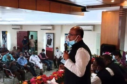 গণতন্ত্র ও স্বাধীনতার বিরুদ্ধে ষড়যন্ত্রের মোকাবিলায় প্রস্তুত থাকতে হবে : সমীর চন্দ  
