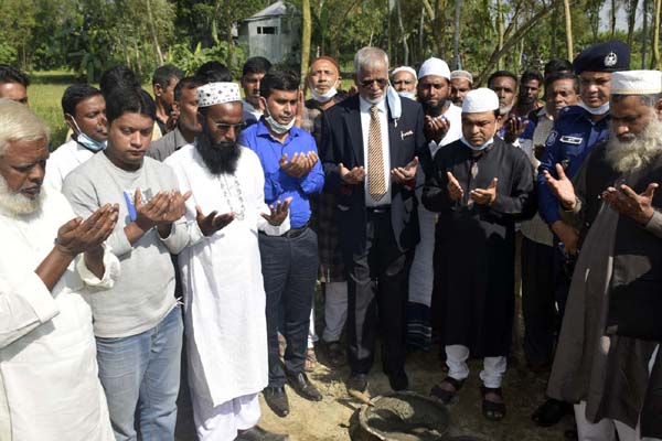 ধুনটে ভূমিহীন ও গৃহহীন পরিবারের বাড়ি নির্মাণ কাজের উদ্বোধন
