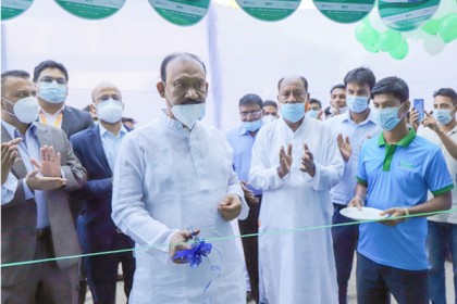 গাজীপুরে পোশাক শ্রমিকদের জন্য নিরাপদ পানির বুথ চালু