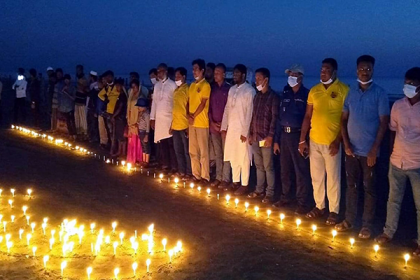 সিডরে নিহতদের স্মরণে কুয়াকাটায় মোমবাতি প্রজ্বালন